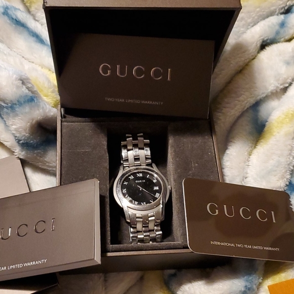 gucci watch - Picture 3 of 5